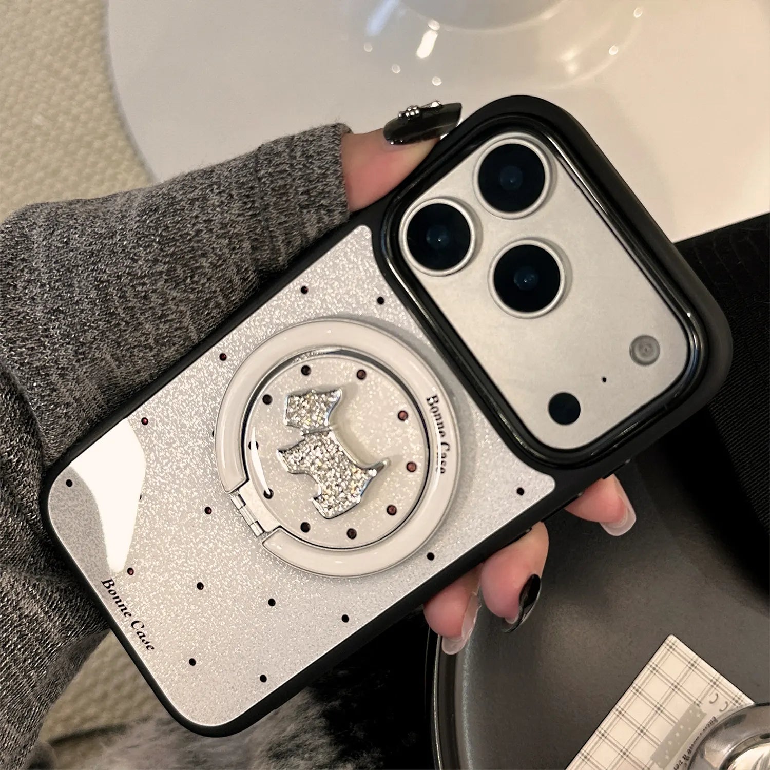 Tiny Dots iPhone Case Magnetic Stand